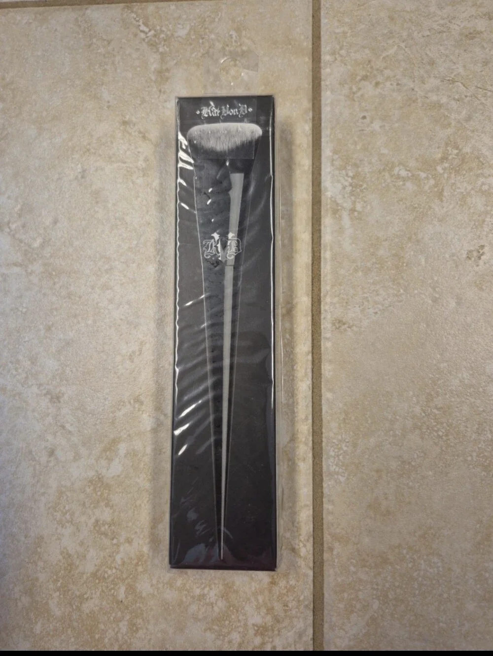 Kat Von D Lock-It Foundation Brush